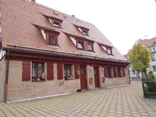 Ansicht - 3 Zimmer Doppelhaushälfte zum Kaufen in Nürnberg