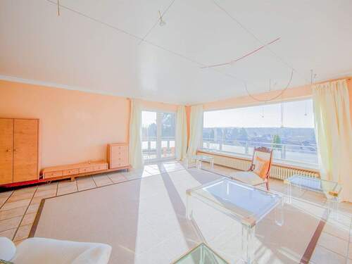 Wohnzimmer - 6 Zimmer Einfamilienhaus zum Kaufen in Landsberg am Lech / Pitzling