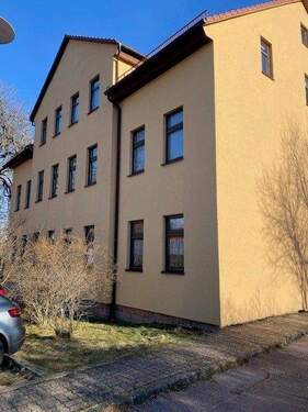 Außen.jpeg.jpg - 1-Raumwohnung in Elgersburg - 224,00 EUR Kaltmiete, ca.  28,00 m² Wohnfläche