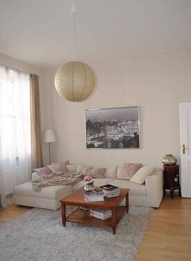 Wohnzimmer - 3 Zimmer Etagenwohnung in Würzburg