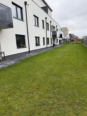 Bild 1 - Vorher 460.000€ jetzt 415.000€! Preisreduzierte 5-Zimmer Neubau Wohnung KFW40 Inkl. Stellplatz