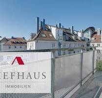 Bezugsfrei & frisch renoviert - helle 3-Zimmer-Wohnung mit Balkon und Einbauküche - Würzburg Altstadt
