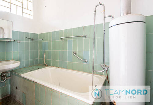 Wannenbad DHH links - 