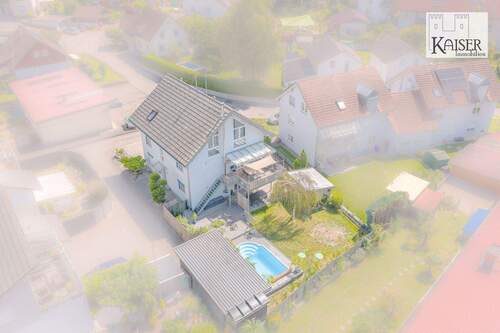 6 Ansichten (9) - Attraktives 2-Familienhaus in Wehr-Öflingen mit Pool