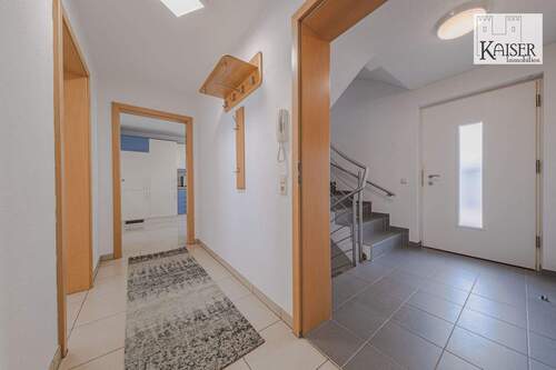 1 - 3-Zimmer-Whg. EG (2) - 9 Zimmer Einfamilienhaus in Wehr