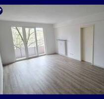 *Freiraum genießen - modernisierte 2-Zimmer-Wohnung* Tageslichtbad mit Wanne + Balkon + Aufzug - Aachen