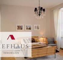 Stilvolle Altbauwohnung mit hohen Decken & großzügiger Wohnküche im Herzen von Würzburg (WG-geeignet)