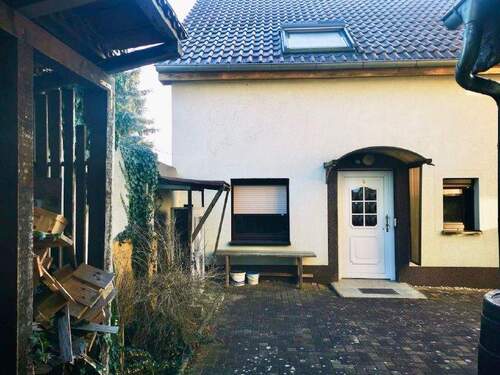 Eingangsbereich - 7 Zimmer Einfamilienhaus zum Kaufen in Senftenberg