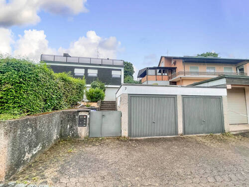 Doppel-Garage - Mehrfamilienhaus, Wohnhaus in Estenfeld zum Kaufen