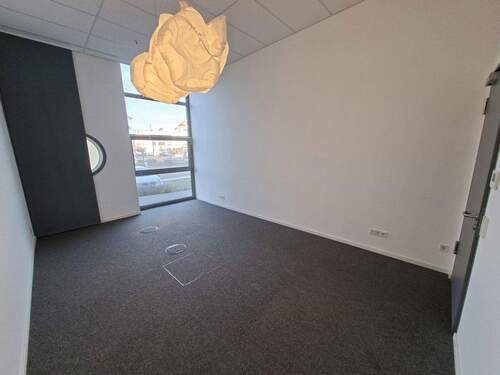 Helles Büro mit 22 m² Fläche_1 - 