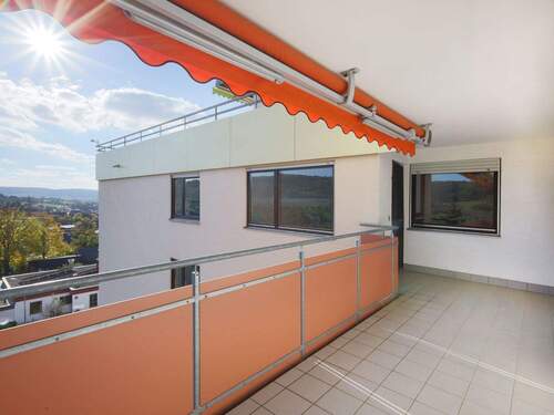 Schöner, überdachter Balkon - 