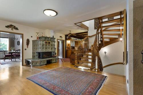 Eingangsbereich - 8 Zimmer Einfamilienhaus in Velbert