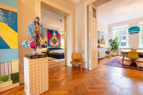 Eingangsbereich mit Ausblick ins Schlafzimmer & Esszimmer - 6 Zimmer Etagenwohnung zum Kaufen in Berlin