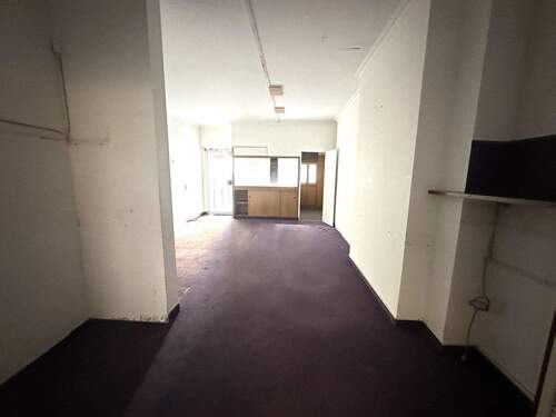 Blick ins Ladenlokal - Gewerbeobjekt (Büro, Produktion, Verkauf) in Düren zur Miete