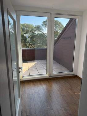 Büro mit Zugang auf die Dachterrasse - 