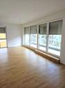Lichtdurchflutet Wohnen im letzten OG - 3 Zimmer Etagenwohnung zur Miete in Nürnberg