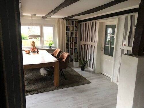 Teilansicht vom Esszimmer - 