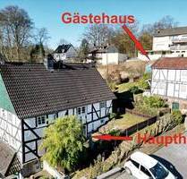 Historisches Fachwerkensemble im Herzen von Gummersbach – Einfamilienhaus mit separatem Gästehaus
