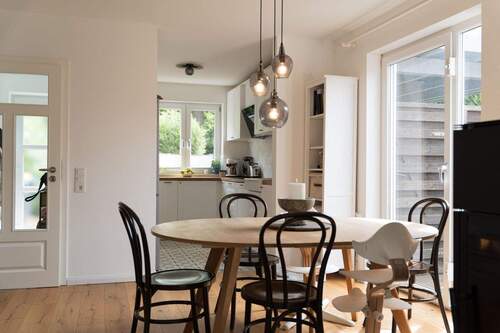 Esszimmer - 5 Zimmer Doppelhaushälfte zum Kaufen in Köln