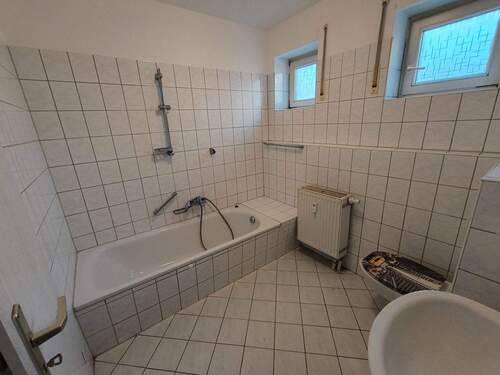 Bad - Etagenwohnung mit 80,00 m² in Königsbrück zur Miete