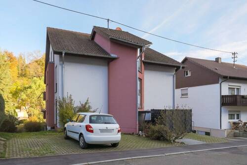 Straßenansicht - Etagenwohnung mit 90,00 m² in Mühlacker / Enzberg zum Kaufen
