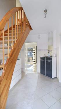 Flur - 4 Zimmer Einfamilienhaus in Falkensee