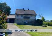 Hauptfoto Internet - GELEGENHEIT: VERMIETETES ÄLTERES EIN-ZWEIFAMILIENHAUS IN TRAUMHAFTER AUSSICHTSRANDLAGE