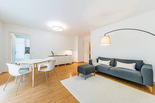 Wohnzimmer - 2 Zimmer Etagenwohnung in Frankfurt am Main