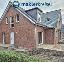 Moderne Haushälfte mit EBK und Garage - Esens