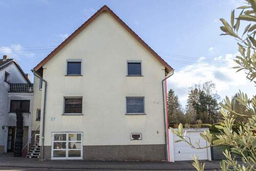Straßenansicht - 6 Zimmer Einfamilienhaus in Riegelsberg