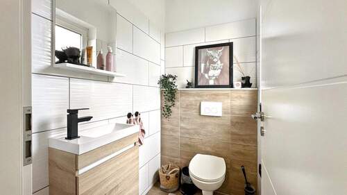 Gäste WC - 4 Zimmer Mehrfamilienhaus, Wohnhaus in Damme