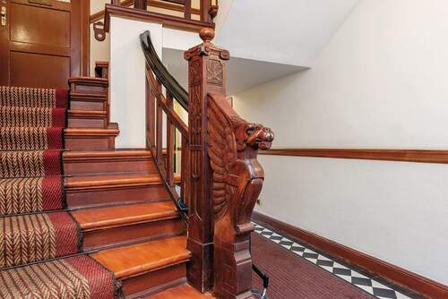 Treppenhaus - 1 Zimmer Etagenwohnung in Berlin