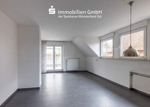 Wohn- und Essbereich im Dachgeschoss - 