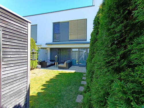 Garten mit elektr. Markise - 5 Zimmer Reihenmittelhaus in Starnberg