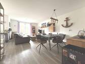 Wohn-/Esszimmer - 