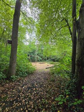 Gemeinschafts Spielplatz - 