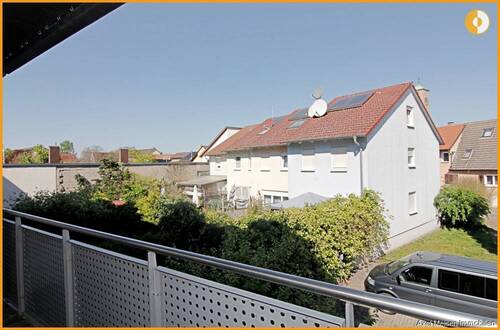 Blick vom Balkon - Etagenwohnung mit 72,00 m&sup2; in Sankt Leon-Rot zum Kaufen