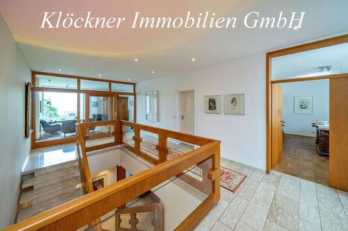 Entrée - 8 Zimmer Einfamilienhaus zum Kaufen in Saarbrücken