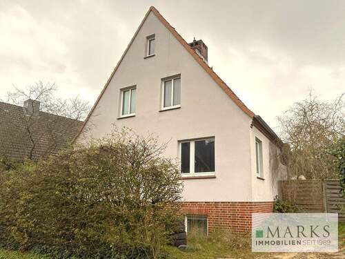 Titelbild zugeschnitten - Vermietetes Einfamilienhaus mit großem Grundstück nahe Waldhusener Forst in Lübeck-Kücknitz