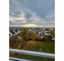 Modern leben, himmlisch wohnen - 3,5-Zimmer-Wohntraum mit Wintergarten und Weitblick - Sindelfingen Maichingen