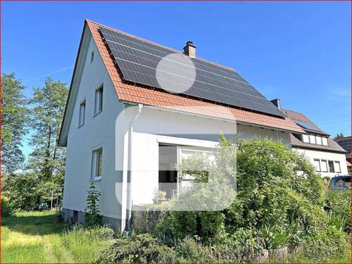 Außenansicht - Haus zum Verlieben - Ruhe und Zukunftsenergie!