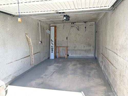 Garage - 