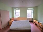 Zimmer - 7 Zimmer Mehrfamilienhaus, Wohnhaus in Cunewalde