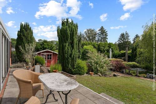 Garten - Terrasse vor Wintergarten - 