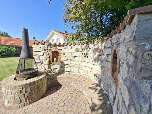 Mediterrane_Mauer_Sitzplatz - 