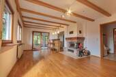 Wohnzimmer3 - 8 Zimmer Etagenwohnung zum Kaufen in Rickenbach