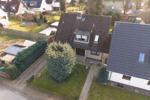 Schönes Einfamilienhaus - Einfamilienhaus mit 117,70 m&sup2; in Lübeck zum Kaufen