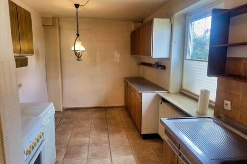 Küche mit Einbaumöbeln - 