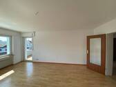 Helle, leere Wohnung - 