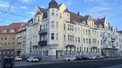 Bild 1 - Altbauwohnung,, 160 qm - ideal für Familien oder PraxisBüro, List, Balkon